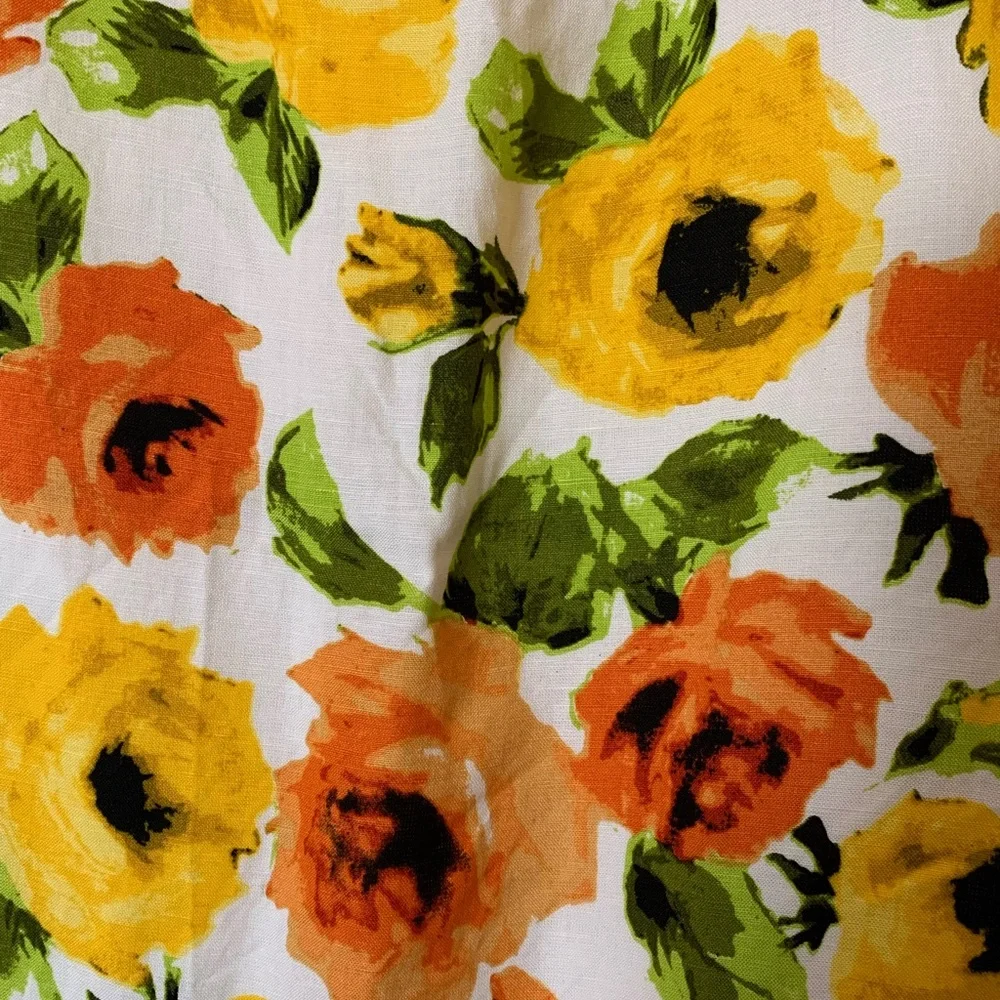 Premise Multicolored Floral Rose Pencil Skirt with Gold‎ Belt Size 12 Romantic
